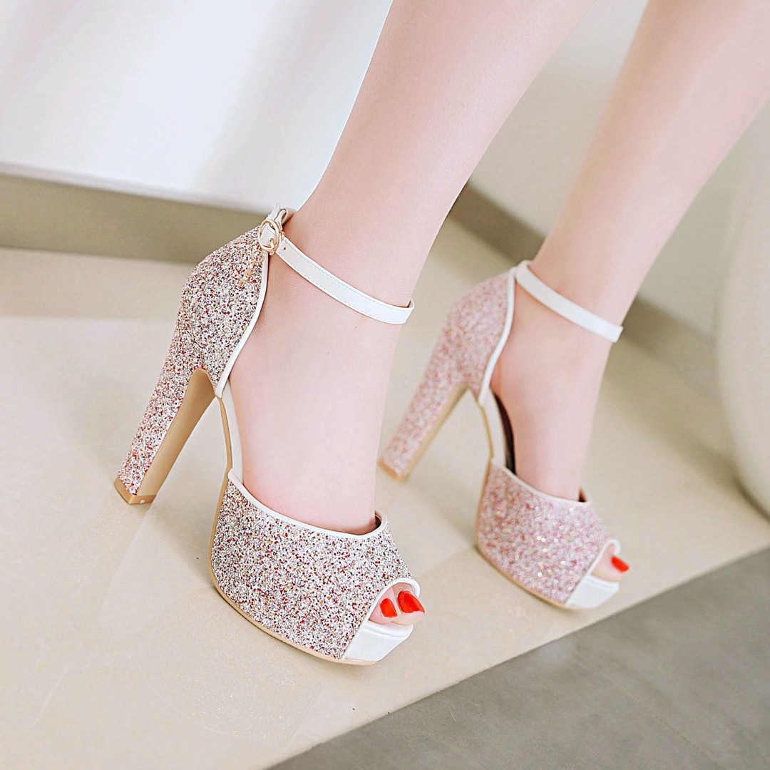 White Wedding Party Women Plat - Ankle Strap Attachment reseña y precio